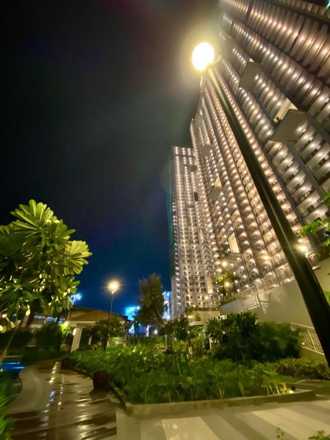Cozy 1 Bedroom Scandinavian/tropical With Balcony & Parking